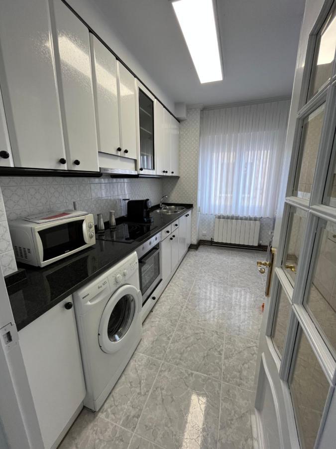Apartamentos C&E Haro Exterior foto